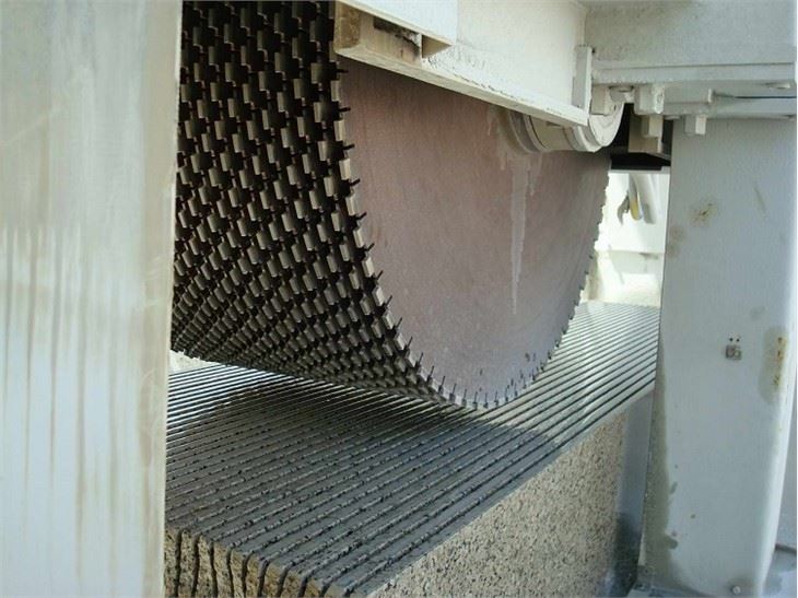 Arrayed diamond segments (5)